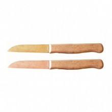 Нож с деревянной рукояткой