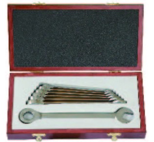 Набор титановых комбинированных ключей с храповиком